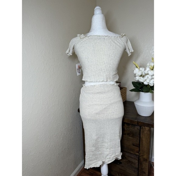Orange Kiss Matching Off-Shoulder Ribbed Top and Skirt Set Size M - Picture 2 of 13